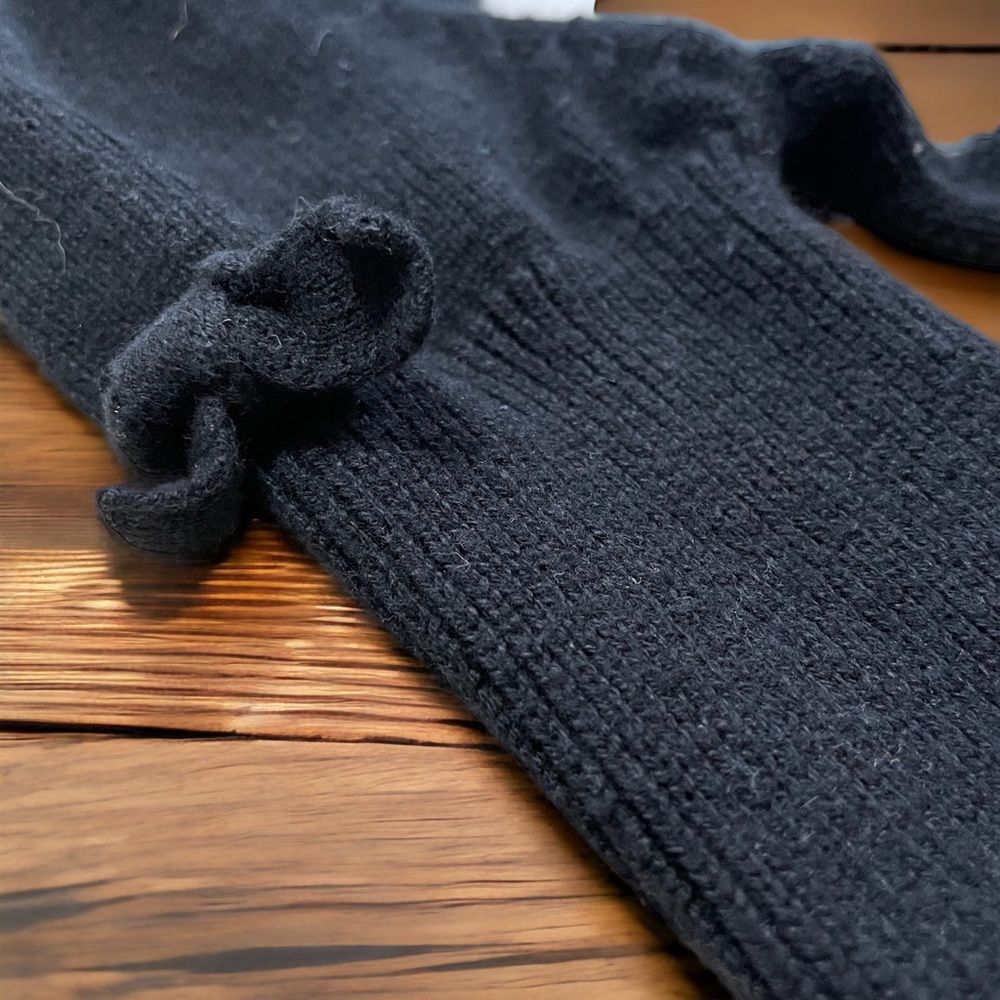 Girl’s Sweater - Picture 3 of 4